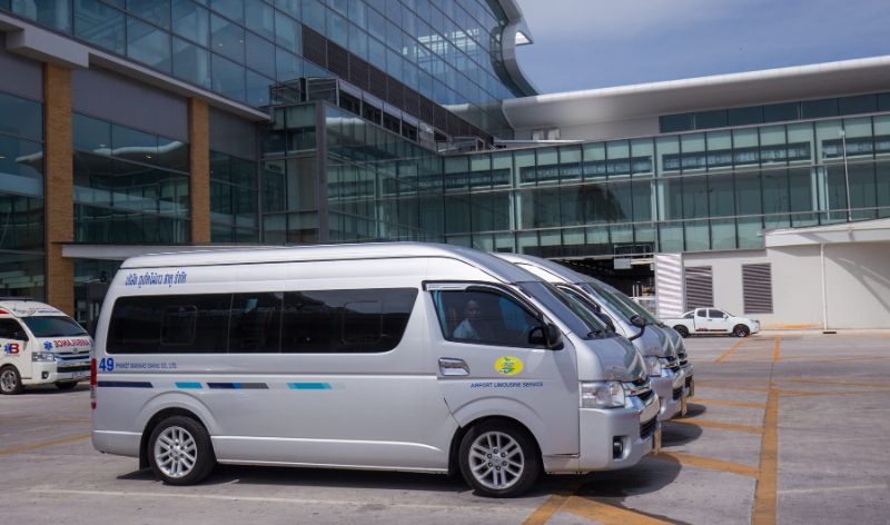 Mini bus hay Minivan